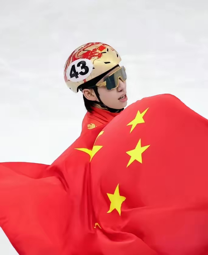 短道速滑男子个人赛韩国选手夺冠(短道速滑男子个人赛韩国选手夺冠视频)