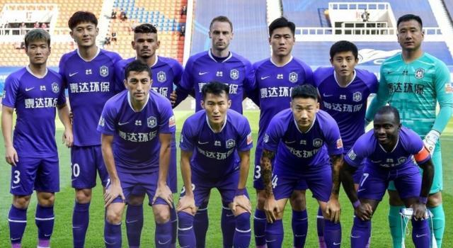 三亿体育平台-欧洲大牌国脚成上海队7月份首签，上港球迷欢迎他加盟，德转确认
