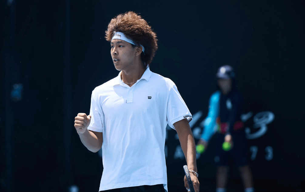 ATP挑战赛：吴易昺苦战三盘2-1力克周意，夺得个人挑战赛第六冠
